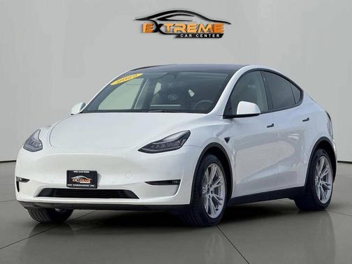 2022 Tesla Model Y Long Range Dual Motor All-Wheel Drive