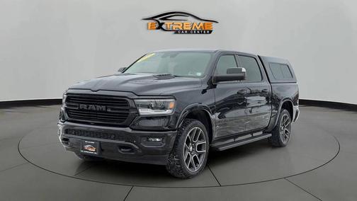 Diamond Black Crystal Pearlcoat 2019 RAM 1500 Laramie