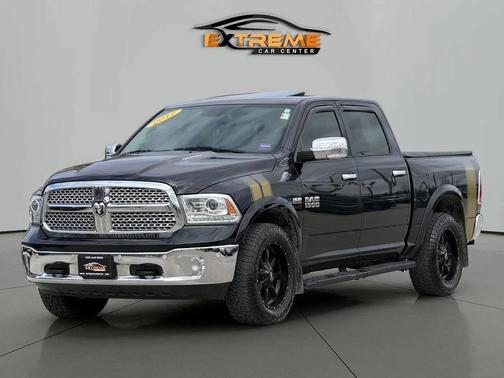 Black Forest Green Pearlcoat 2017 RAM 1500 Laramie