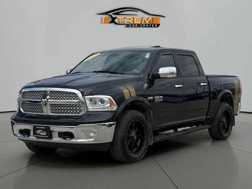 Black Forest Green Pearlcoat 2017 RAM 1500 Laramie