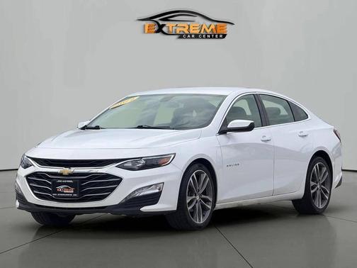 Summit White 2022 Chevrolet Malibu FWD LT