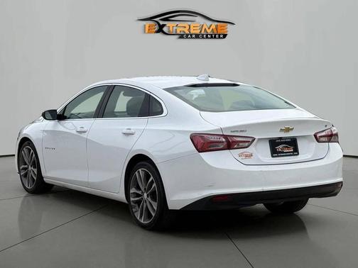 Summit White 2022 Chevrolet Malibu FWD LT