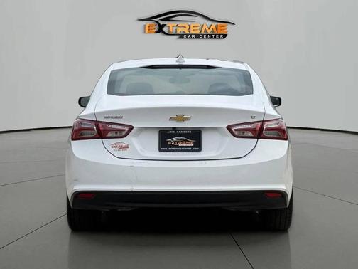 Summit White 2022 Chevrolet Malibu FWD LT