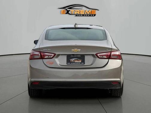 Mineral Gray Metallic 2022 Chevrolet Malibu FWD LT