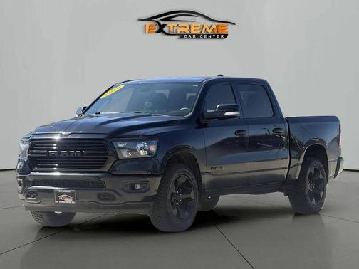 Diamond Black Crystal Pearlcoat 2019 RAM 1500 Big Horn
