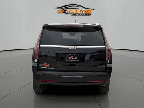 2018 Cadillac Escalade Luxury