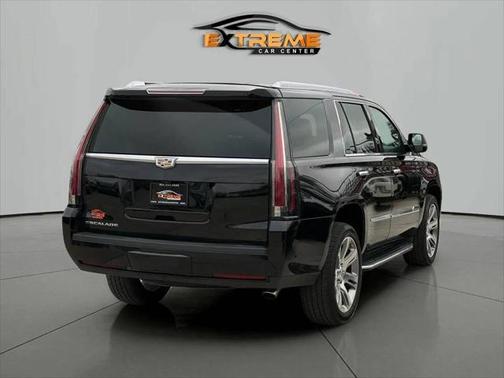 2018 Cadillac Escalade Luxury
