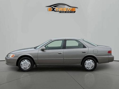 Cashmere Beige Metallic 2001 Toyota Camry LE