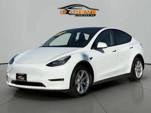 2022 Tesla Model Y Long Range Dual Motor All-Wheel Drive