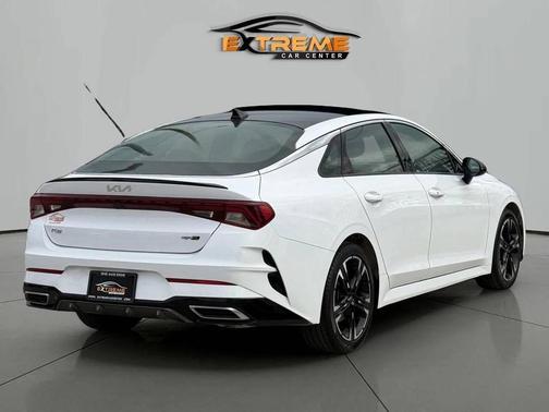 Glacial White Pearl 2022 Kia K5 GT-Line