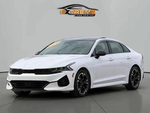 Glacial White Pearl 2022 Kia K5 GT-Line