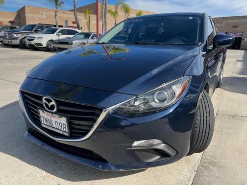 2015 Mazda Mazda3 i Sport