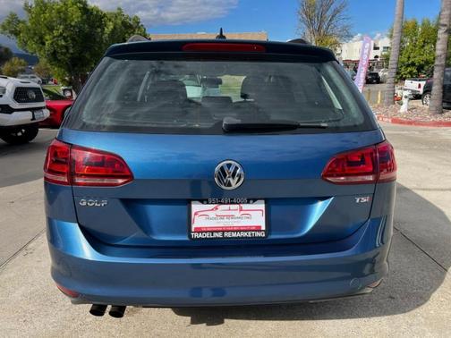 2017 Volkswagen Golf SportWagen TSI S