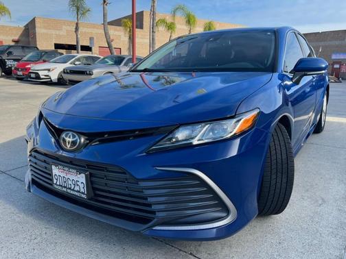 2023 Toyota Camry LE