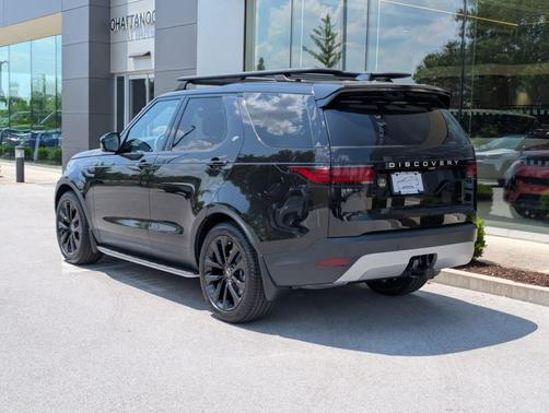 Santorini Black 2026 Land Rover Discovery S