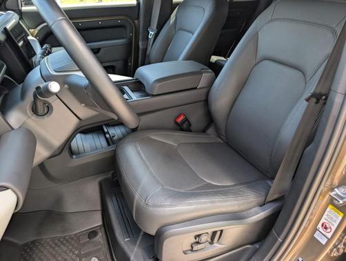 Gondwana Stone 2024 Land Rover Defender P500 SE
