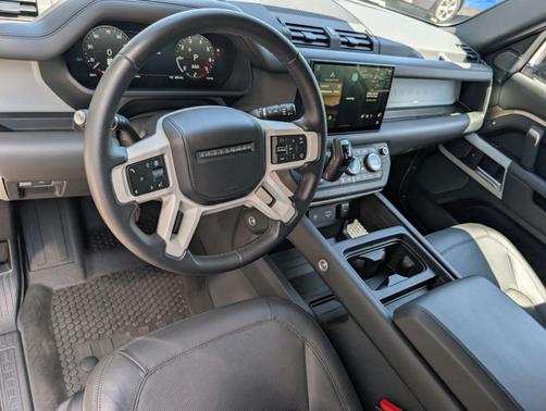 Gondwana Stone 2024 Land Rover Defender P500 SE