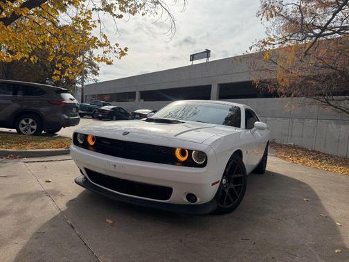 2016 Dodge Challenger R/T Scat Pack