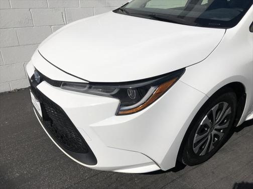 2022 Toyota Corolla Hybrid LE
