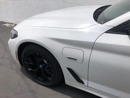 2022 BMW 530e Base