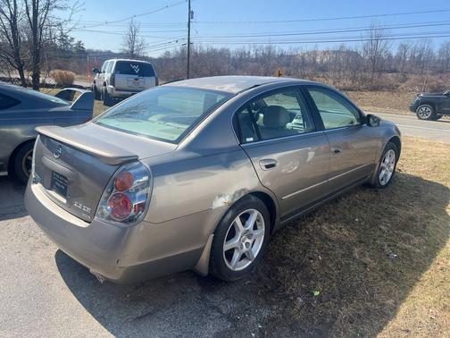 2002 Nissan Altima 3.5 SE