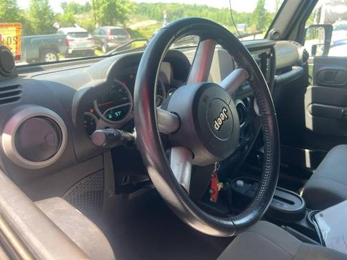 Cream 2008 Jeep Wrangler Sahara
