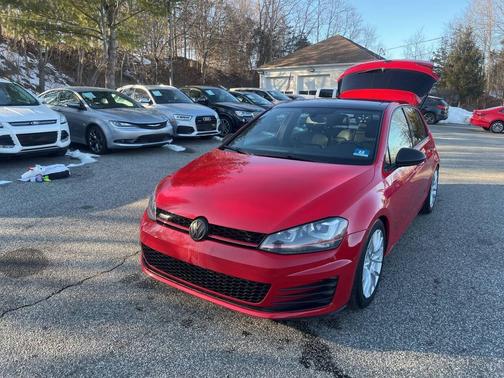 Tornado Red 2016 Volkswagen Golf GTI 2.0T SE 4-Door
