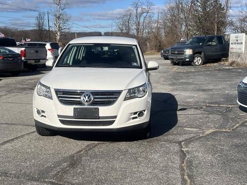 2009 Volkswagen Tiguan Base