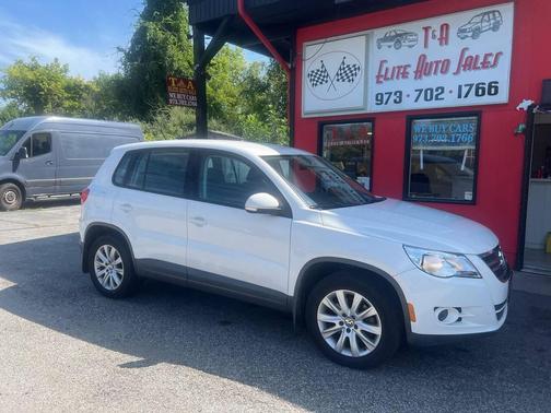 2009 Volkswagen Tiguan Base
