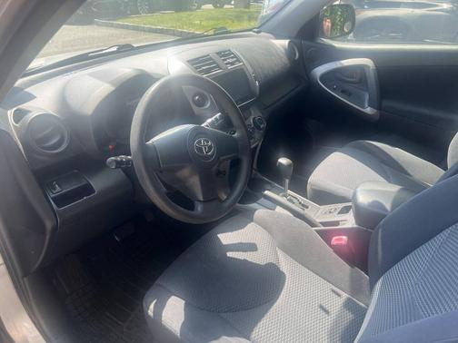 2007 Toyota RAV4 Sport