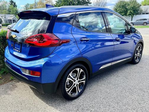 Blue Metallic 2017 Chevrolet Bolt EV Premier