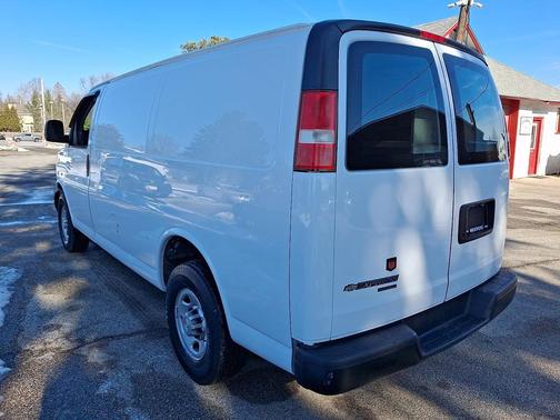 2015 Chevrolet Express 2500 Work Van