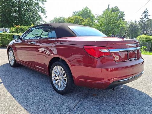 2014 Chrysler 200 Limited
