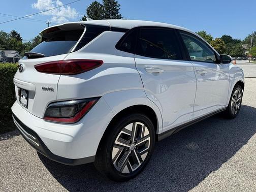 2023 Hyundai KONA EV SEL