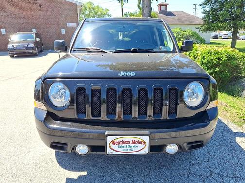 Black Clearcoat 2017 Jeep Patriot High Altitude