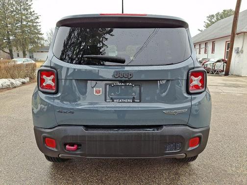 2017 Jeep Renegade Trailhawk