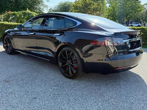 2016 Tesla Model S P90D