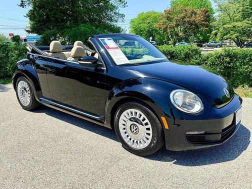Black Uni 2014 Volkswagen Beetle 2.5L