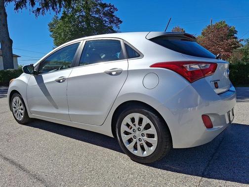 2016 Hyundai Elantra GT Base