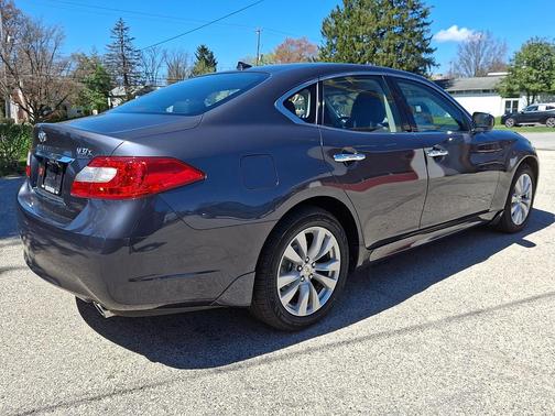 Slate 2011 INFINITI M37x Base