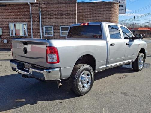 2021 RAM 2500 Tradesman Crew Cab 4x4 6'4' Box