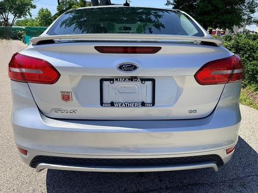 Ingot Silver 2015 Ford Focus SE