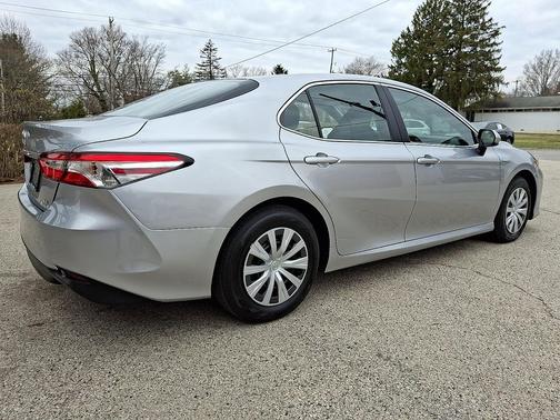 Celestial Silver Metallic - 1J9 2018 Toyota Camry Hybrid LE