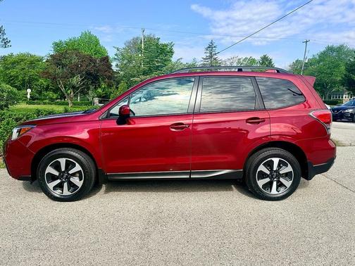 Venetian Red Pearl 2018 Subaru Forester 2.5i Premium