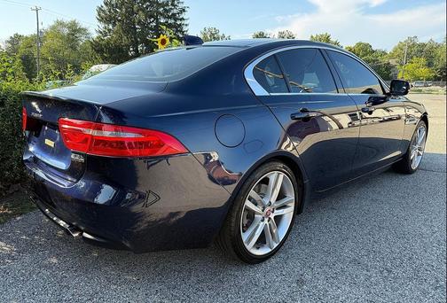 2017 Jaguar XE 35t Prestige