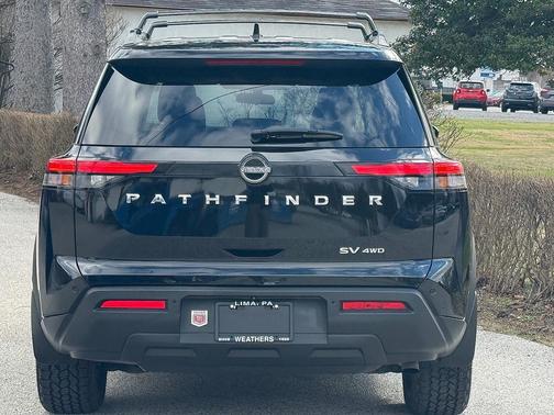 2023 Nissan Pathfinder SV 4WD