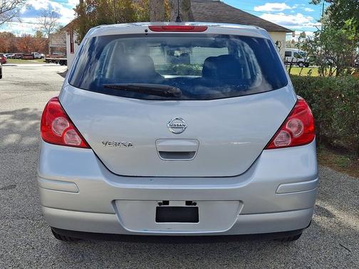 2012 Nissan Versa 1.8 S