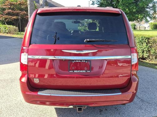 2013 Chrysler Town & Country Touring-L