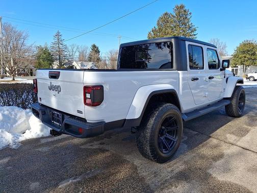 2020 Jeep Gladiator Overland