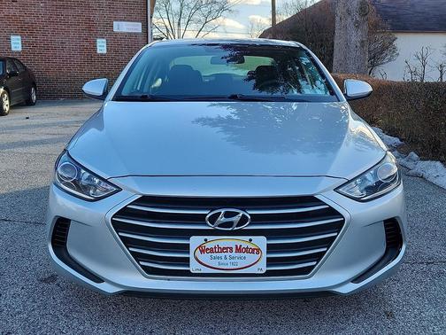 2018 Hyundai ELANTRA SE